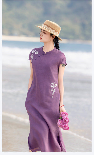Eleanora Remarkable Embroidery Qipao Cheongsam